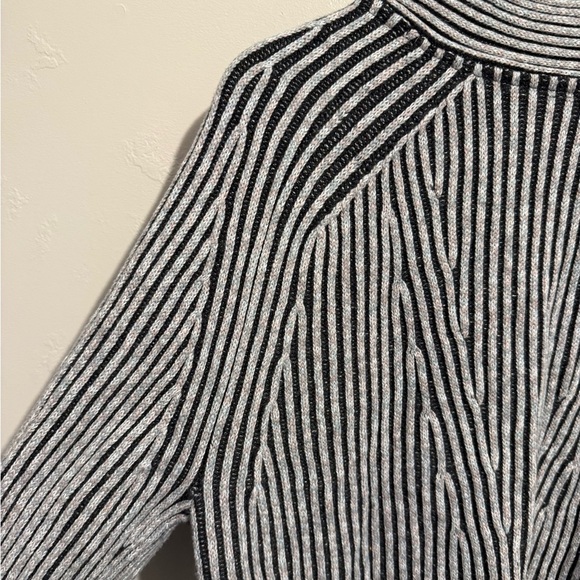 Lululemon Cotton-Cashmere Blend Sweater Wrap Powdered Clay/White/Lakeside Size 8 - Picture 15 of 15